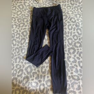 Navy blue lululemon leggings.